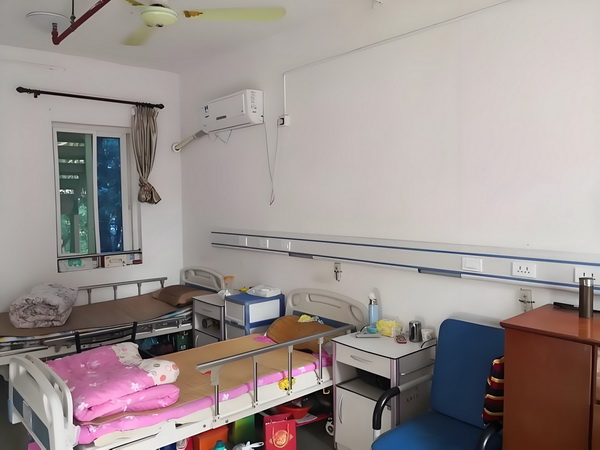 怎么深圳落户_朝鲜海鲜吸引大批中国吃货：新鲜好吃便宜得离谱 平时都住在公司宿舍